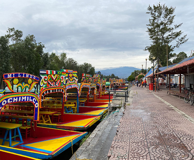 Mexico City by Rodrigo Urraca
